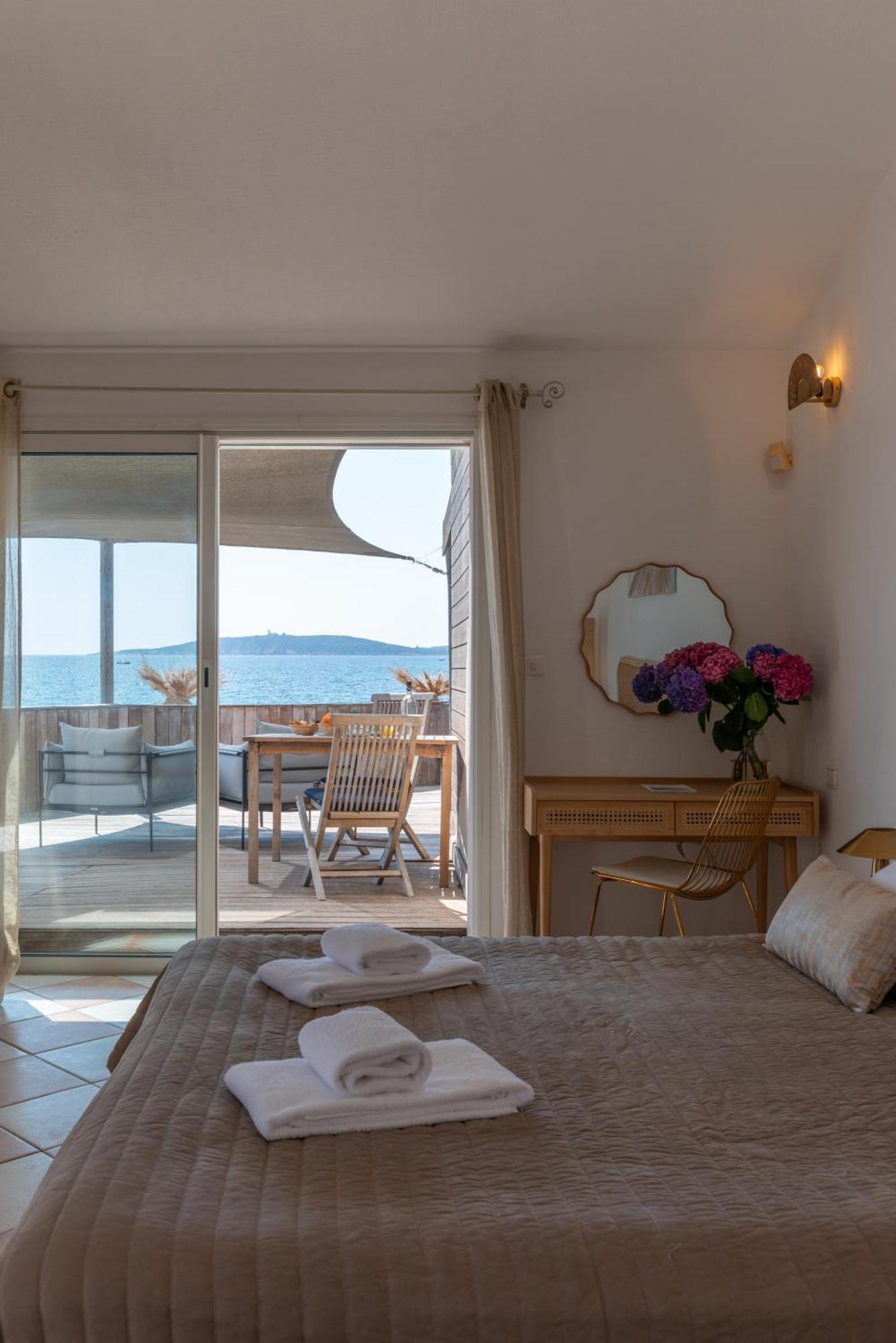 Domaine De Caranella 3* Porto-Vecchio (Corsica)